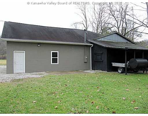 0 Rt 60 Hurricane, WV 25526 - Photo 3 of 14 Garage.