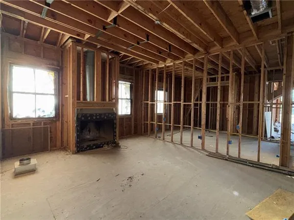 $1,950,000 | 137 Midway Drive, River Ridge, LA 70123