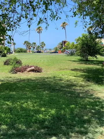 $289,900 | 1121 Ocean Drive, Corpus Christi, TX 78404