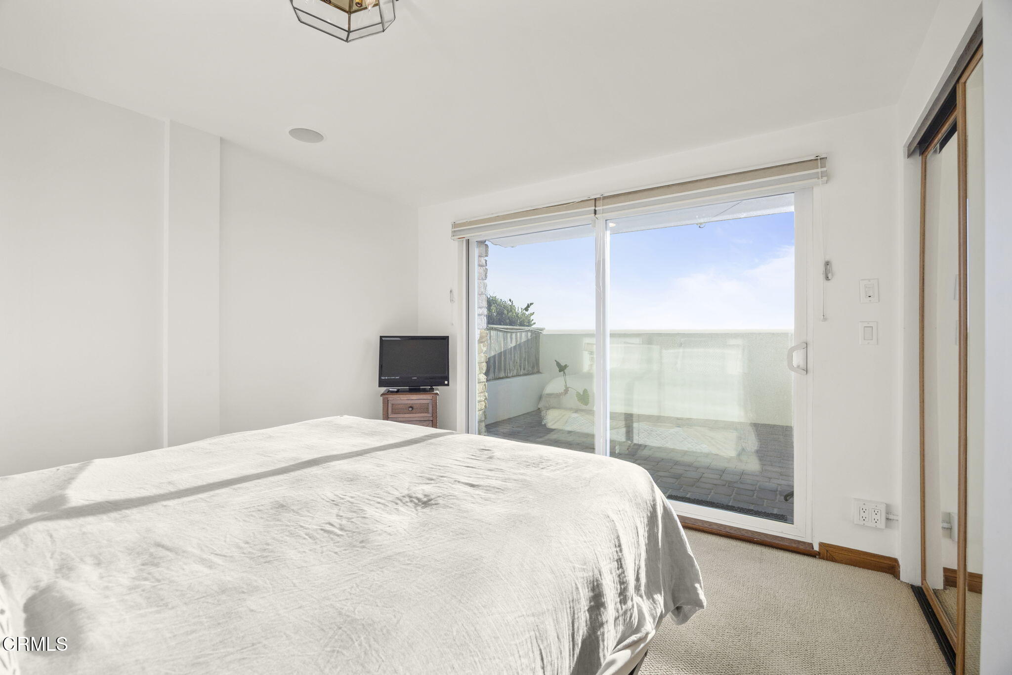 1005 Ocean Drive Oxnard, CA 93035 - Photo 36 of 54 83-web-or-mls-Upmarketmedia_1005Oce-176