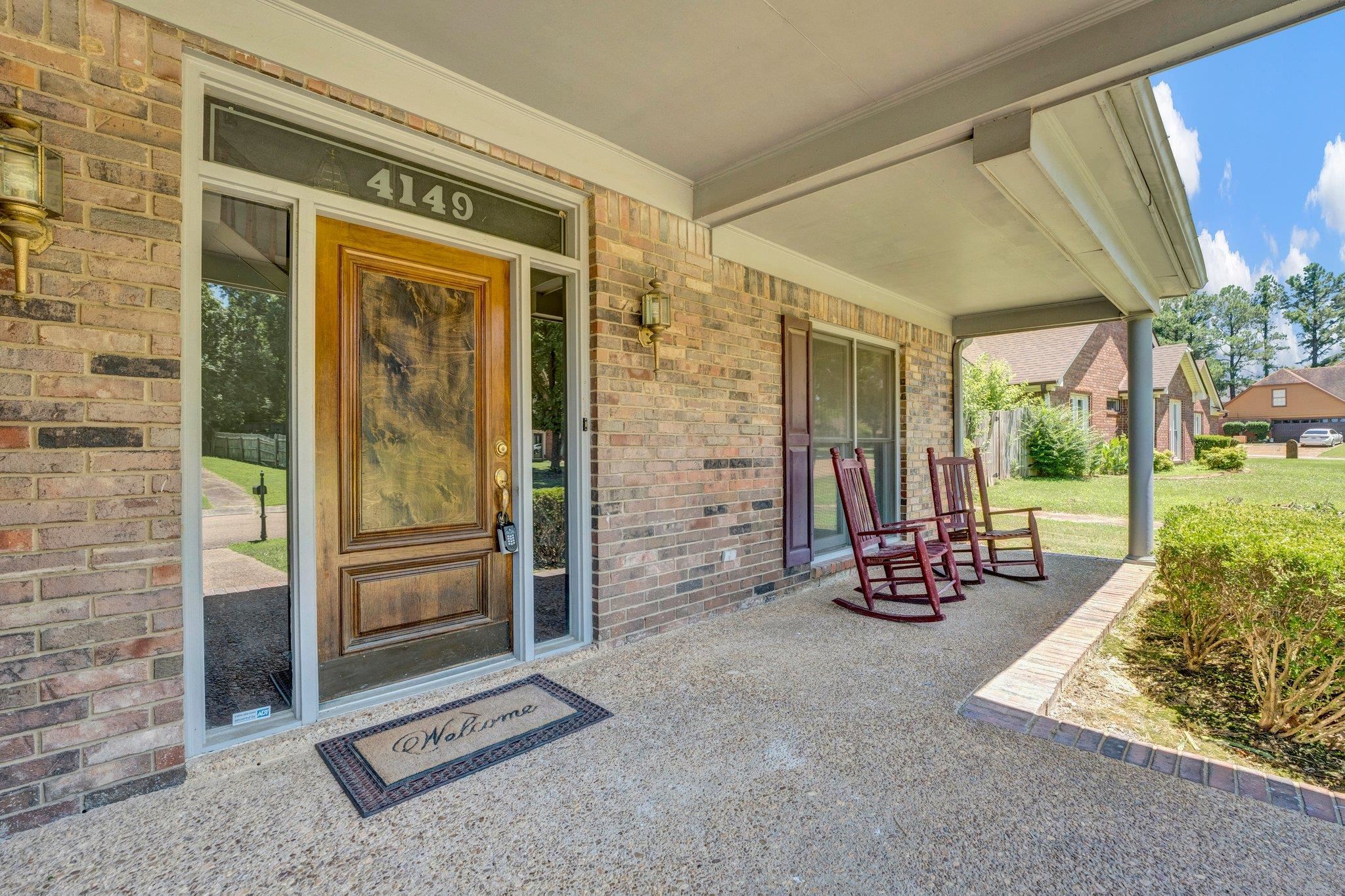 4149 Old Forest Road Memphis, TN 38125 - Photo 7 of 32 View of exterior entry featuring a porch