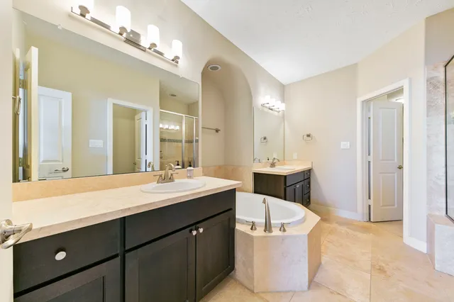 $3,200 | 4205 Feagan Street, Houston, TX 77007