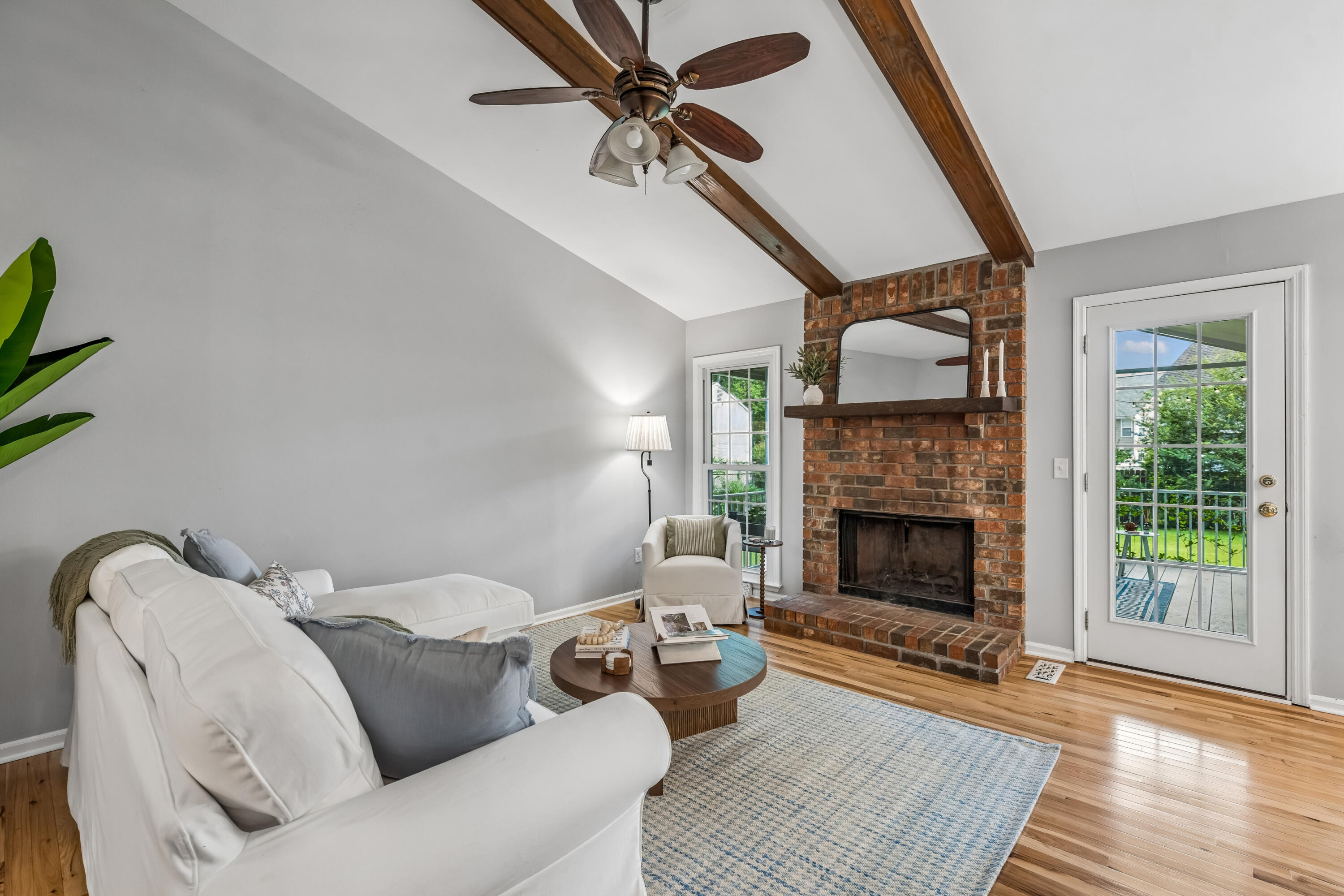 952 Anchor Road Charleston, SC 29412 - Photo 24 of 52 Fireplace