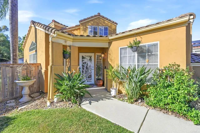 $949,000 | 1351 Graham Place, Escondido, CA 92026