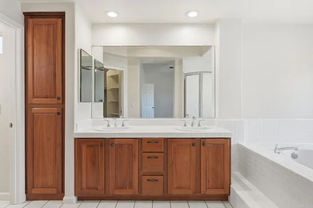 $949,000 | 1351 Graham Place, Escondido, CA 92026