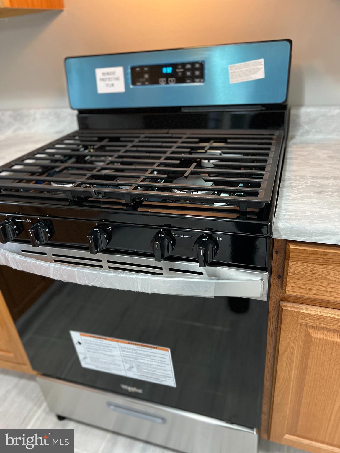 114 Gloucester Avenue Lawnside, NJ 08045 - Photo 17 of 22 a close view of stove