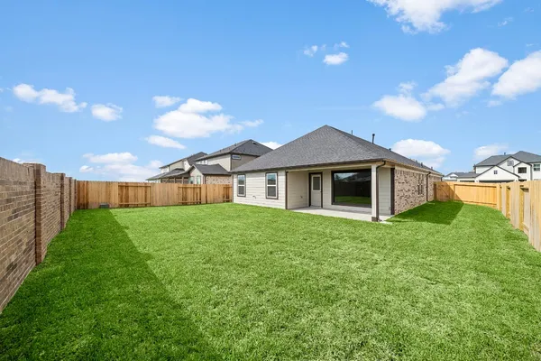 $2,400 | 3327 Tilley Drive, Rosenberg, TX 77471