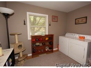 28 Windsor Road Springfield, IL 62702 - Photo 9 of 9