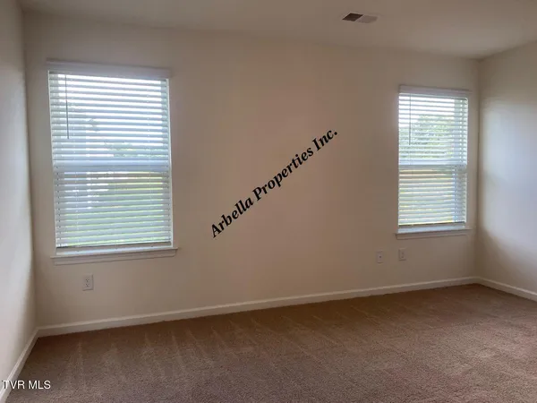 $2,100 | 424 Quiver Street, Unit 64, Johnson City, TN 37604