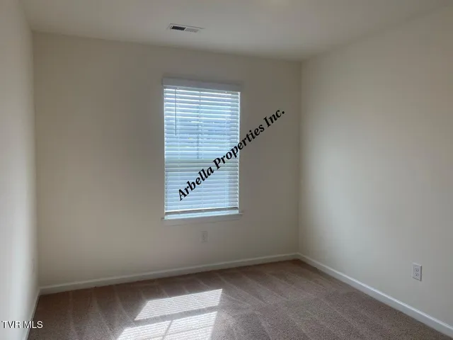 $2,100 | 424 Quiver Street, Unit 64, Johnson City, TN 37604