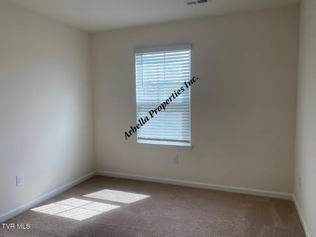 $2,100 | 424 Quiver Street, Unit 64, Johnson City, TN 37604