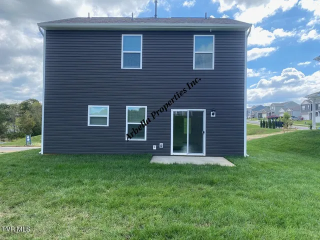 $2,100 | 424 Quiver Street, Unit 64, Johnson City, TN 37604