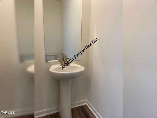 $2,100 | 424 Quiver Street, Unit 64, Johnson City, TN 37604