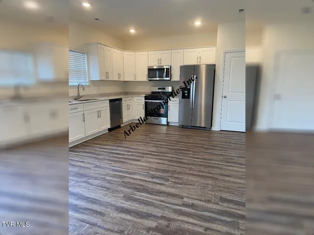 $2,100 | 424 Quiver Street, Unit 64, Johnson City, TN 37604