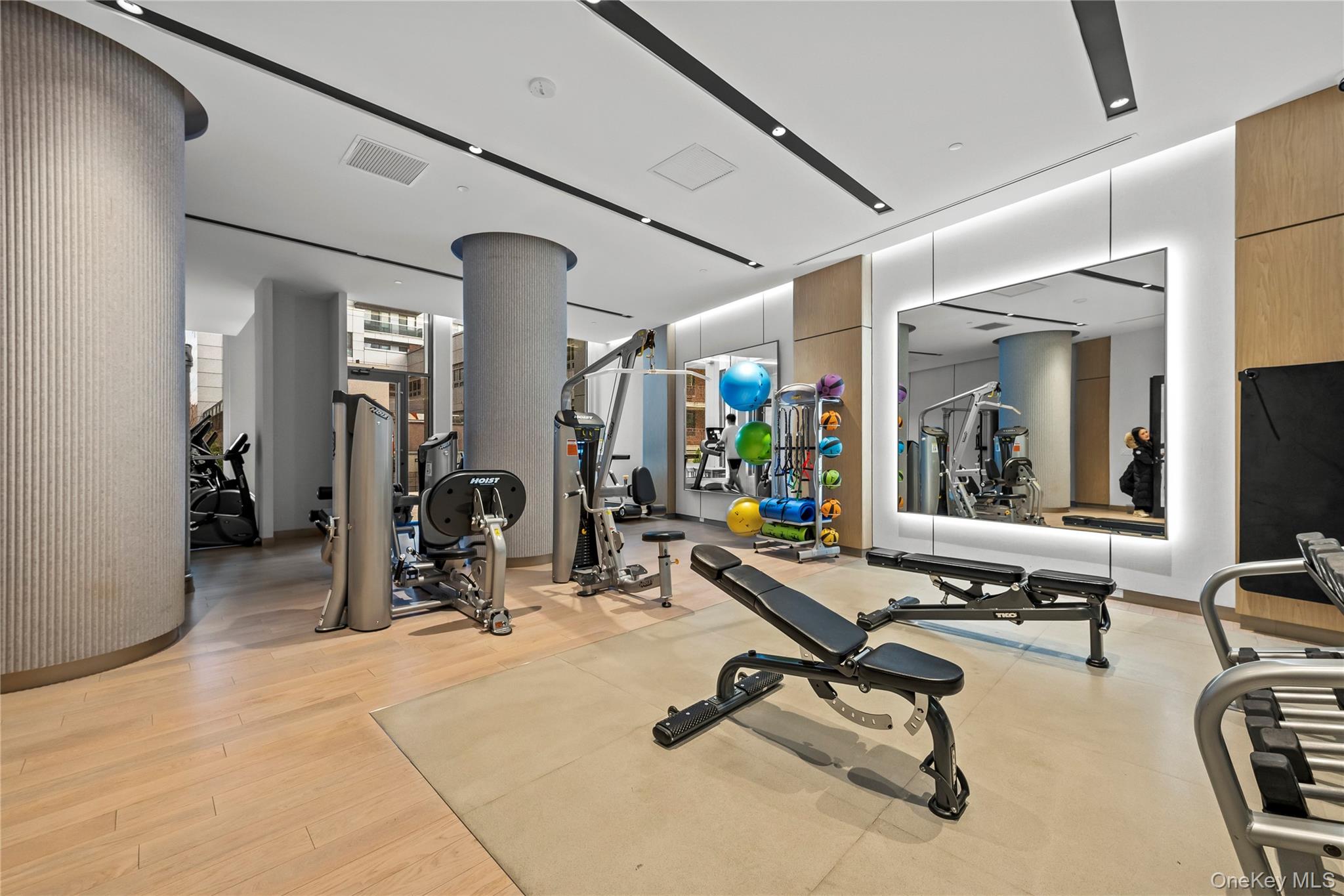 13618 Maple Avenue, Unit 5F Queens, NY 11355 - Photo 14 of 41 View of exercise room