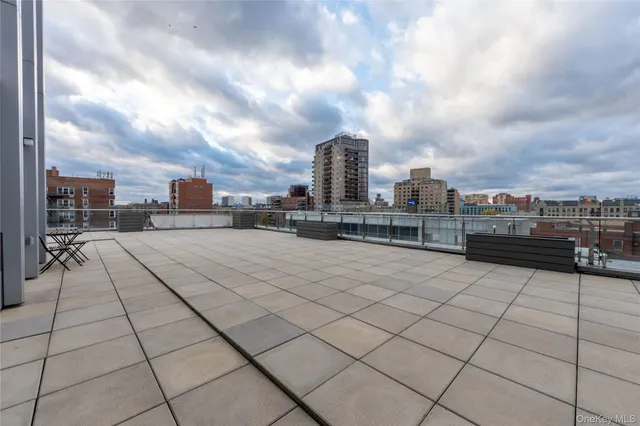 $898,000 | 13618 Maple Avenue, Unit 5F | Flushing