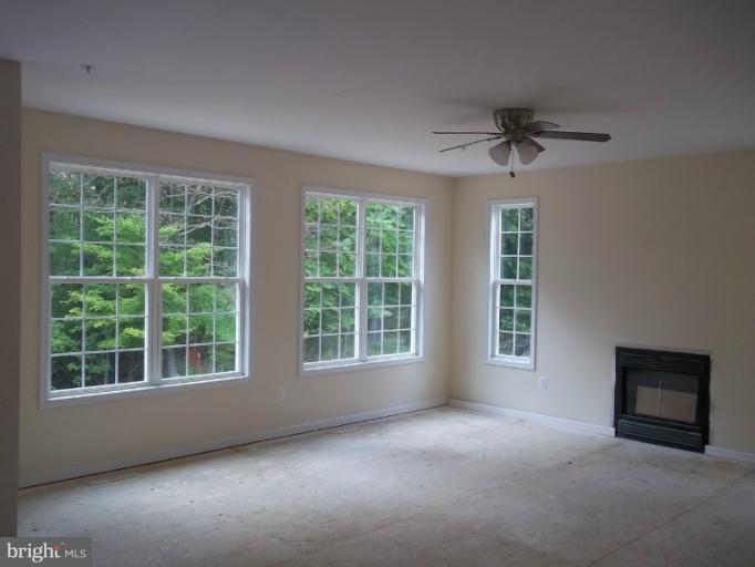 19041 Poplar Ridge Road Brandywine, MD 20613 - Photo 1 of 30 Family Room