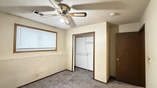 $242,000 | 1548 7th Street East, St. Paul, MN 55106