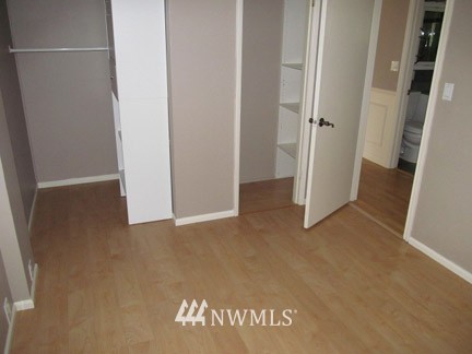 3405 Northeast 10th Street Renton, WA 98056 - Photo 5 of 13 Gallery Image 5