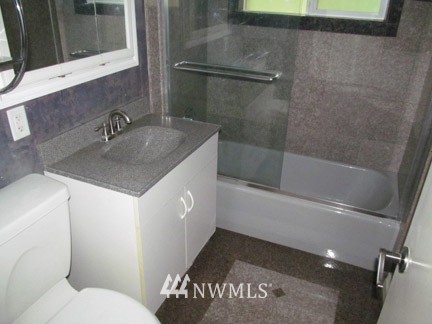 3405 Northeast 10th Street Renton, WA 98056 - Photo 7 of 13 Gallery Image 7