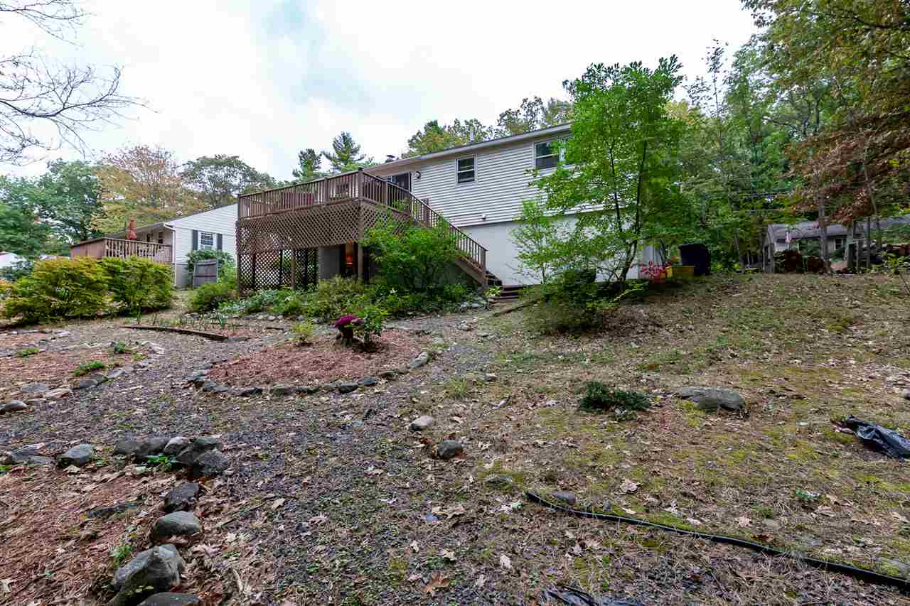 109 Peele Road Nashua, NH 03062 - Photo 31 of 33