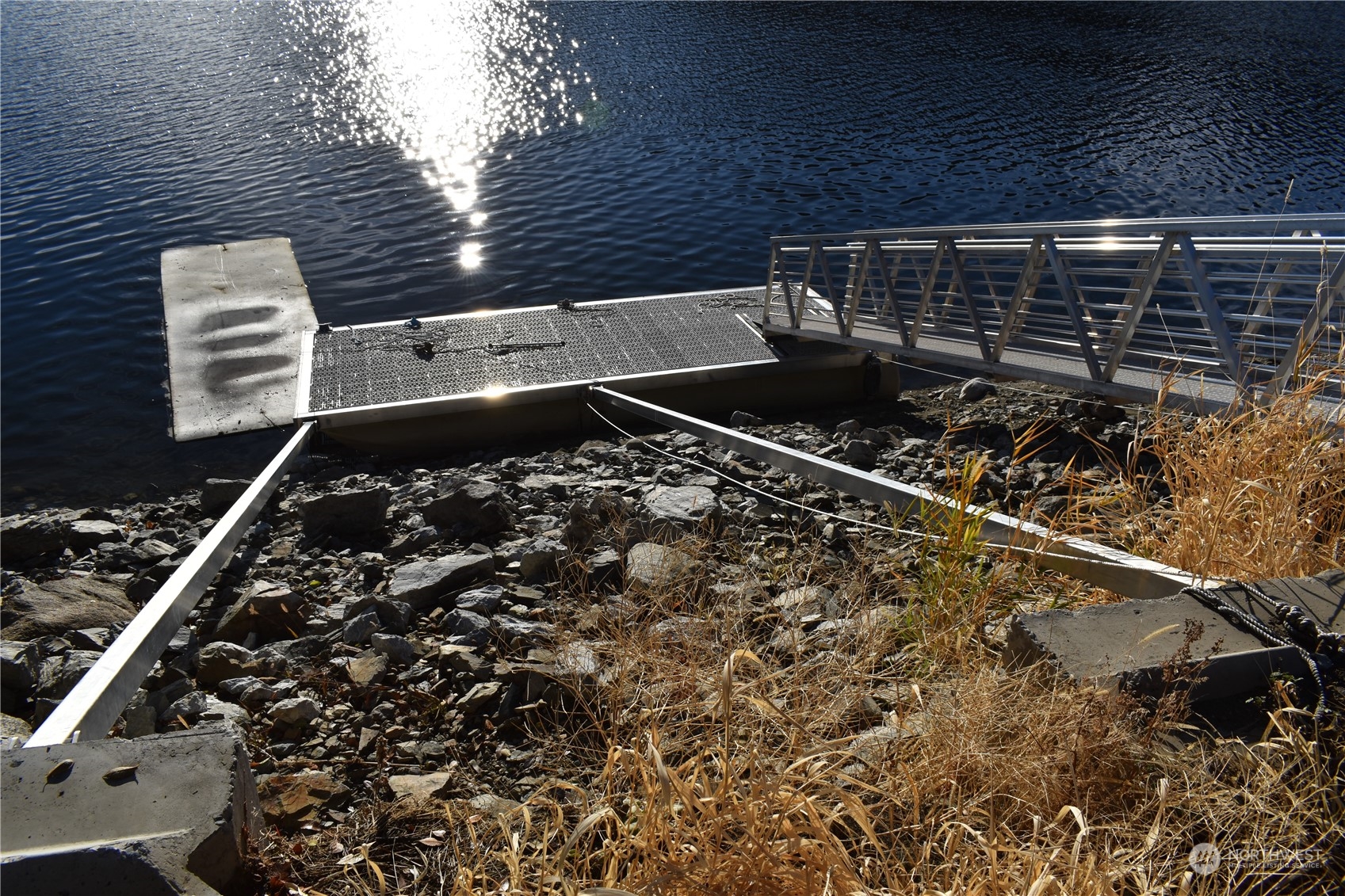 685 Loomis-Oroville Road Tonasket, WA 98855 - Photo 20 of 36 a close up of a stove