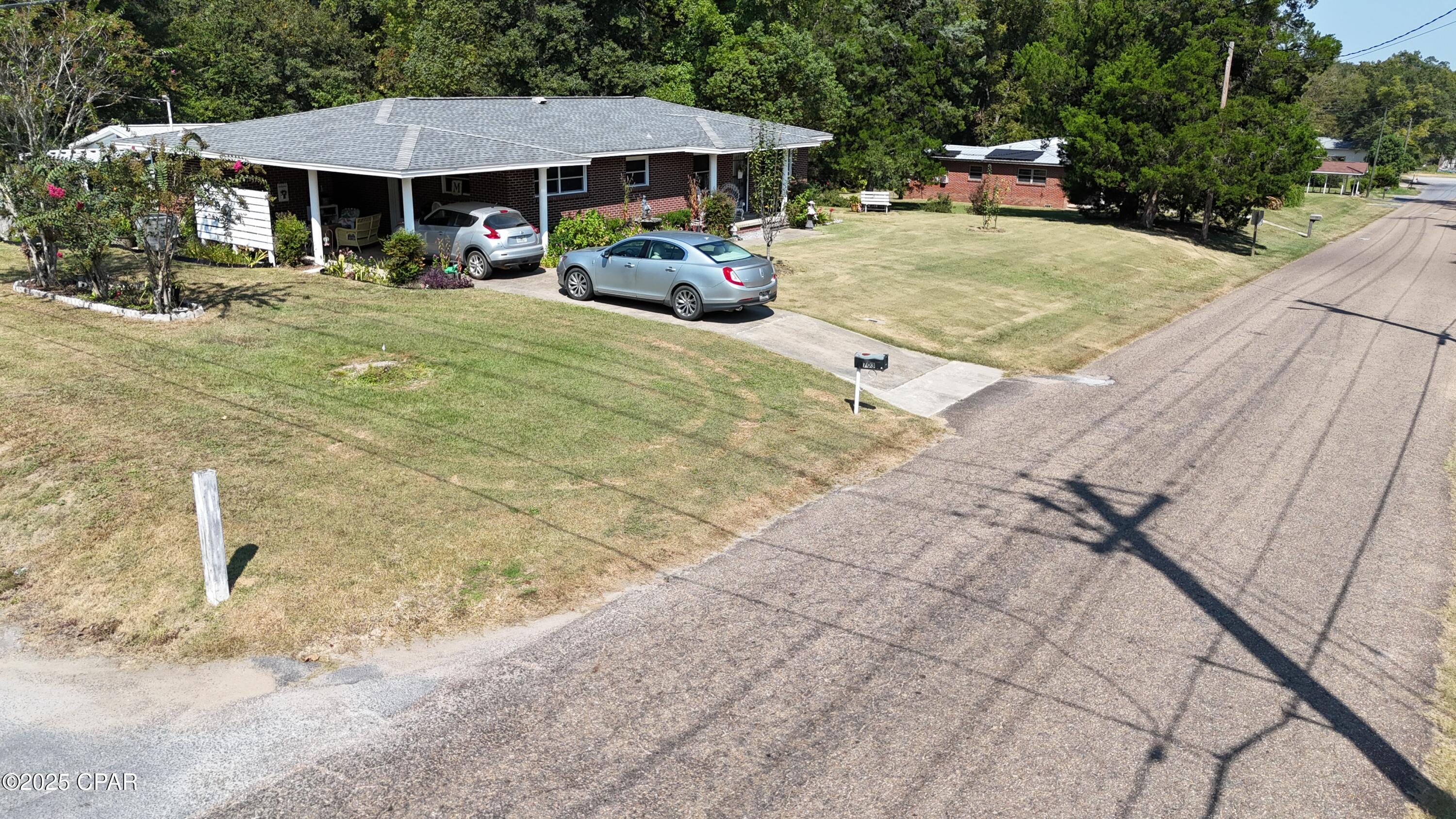 703 South Weeks Street Bonifay, FL 32425 - Photo 52 of 53