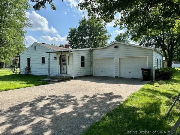 $192,000 | 230 Hendricks Street, Madison, IN 47250