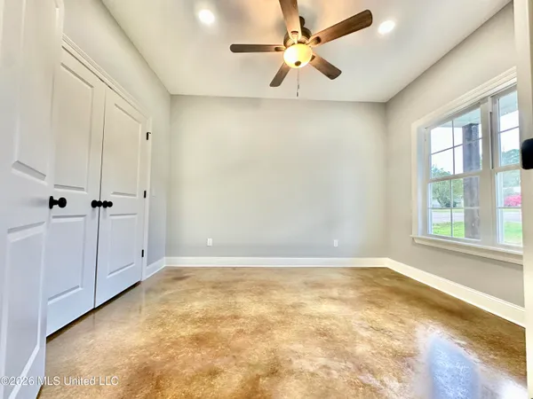 $197,900 | 225 Southeast 7th Avenue, Magee, MS 39111