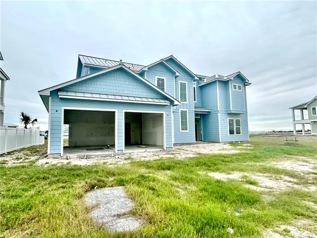 $2,300,000 | 1053 North Isle Drive, Rockport, TX 78382