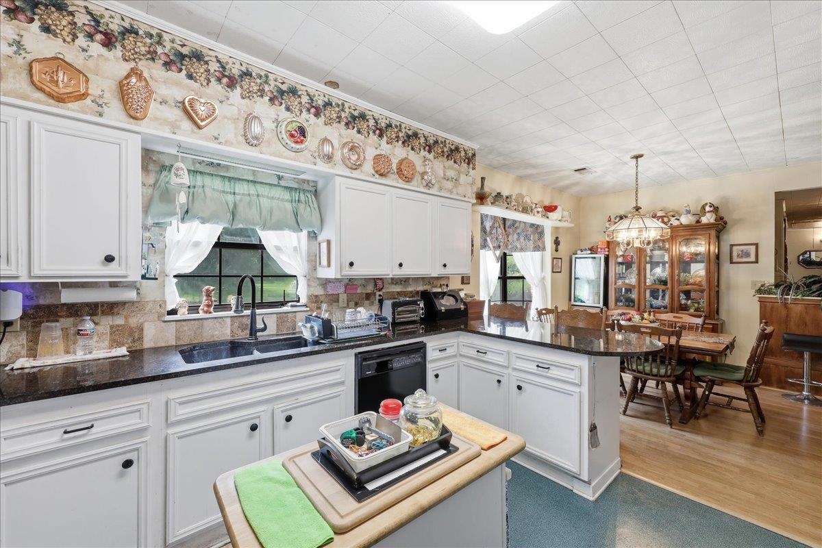 3407 Old Kountze Road Silsbee, TX 77656 - Photo 18 of 49