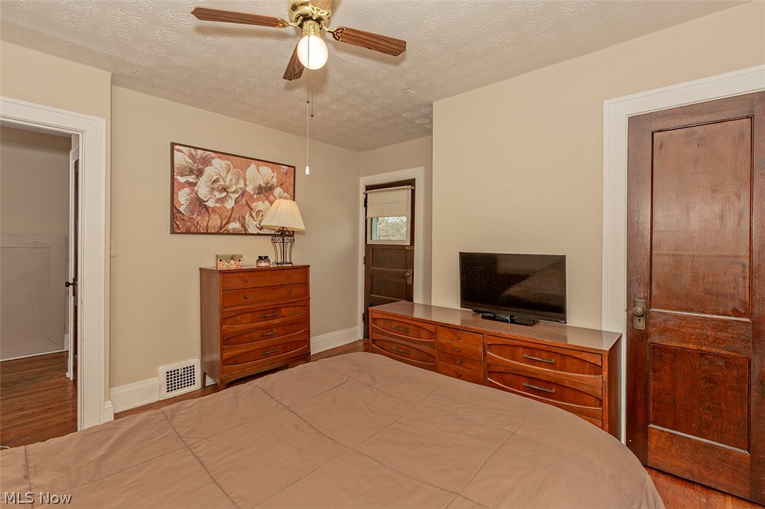 3361 Cedarbrook Road Cleveland, OH 44118 - Photo 16 of 32