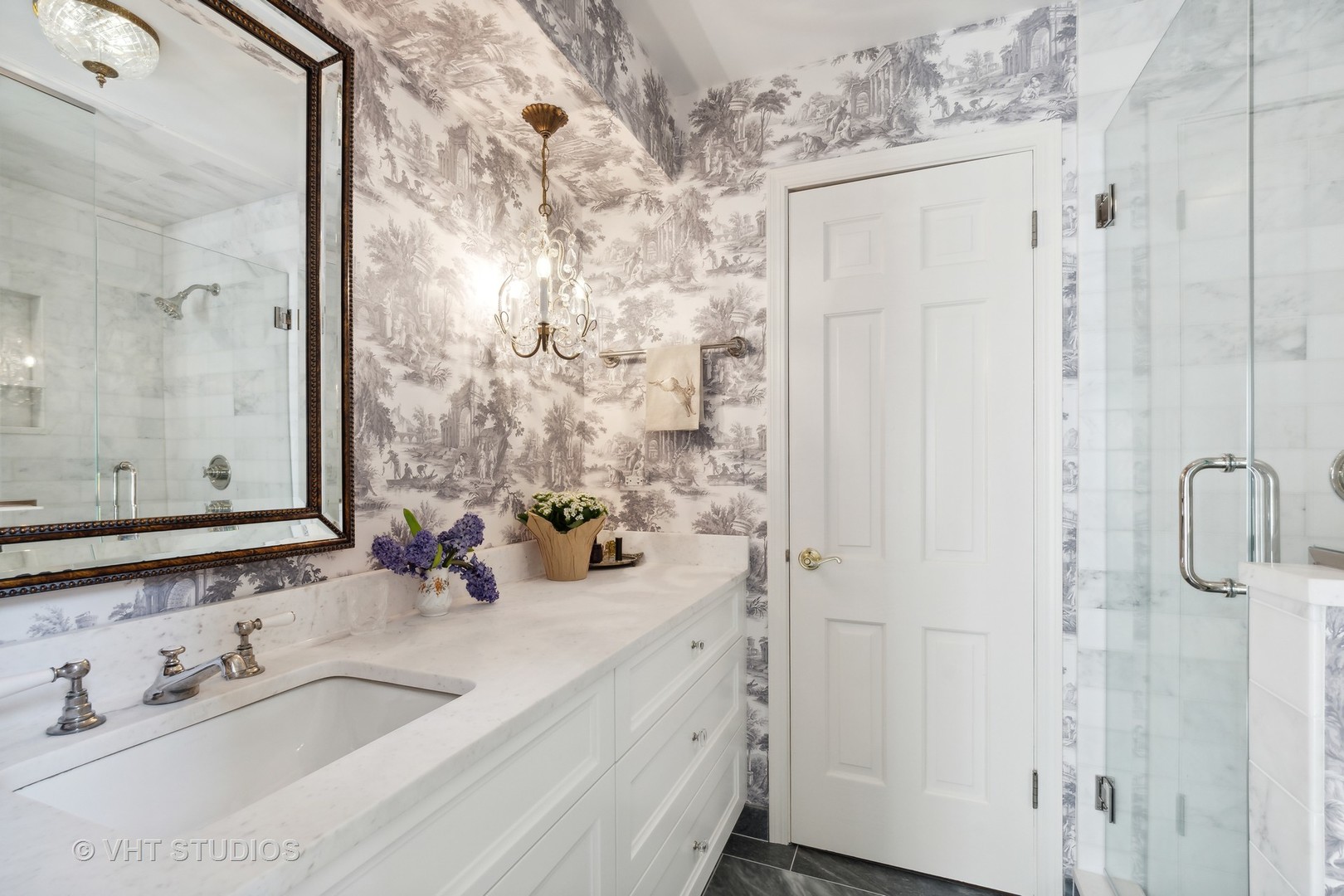 340 Ridge Avenue Winnetka, IL 60093 - Photo 14 of 29 a bathroom with double vanity sink and a mirror