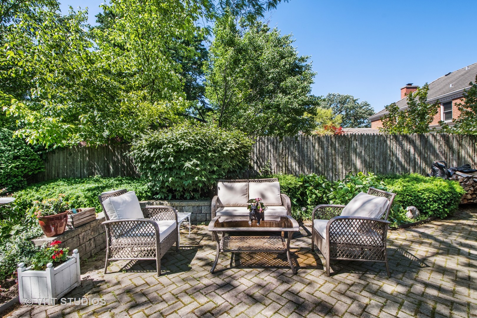 340 Ridge Avenue Winnetka, IL 60093 - Photo 22 of 29 a view of backyard with outdoor seating and plants