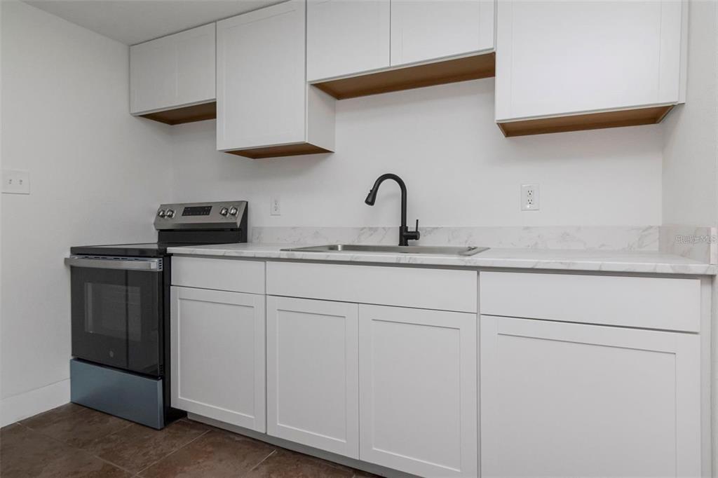 6713 South Kissimmee Street Tampa, FL 33616 - Photo 11 of 47 Gallery Image 11