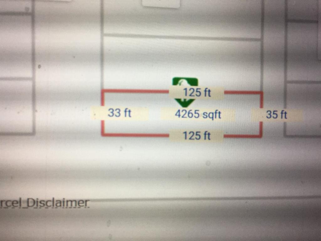 700 Platt Street, Unit A Borger, TX 79007 - Photo 3 of 3 a bathroom with a sink