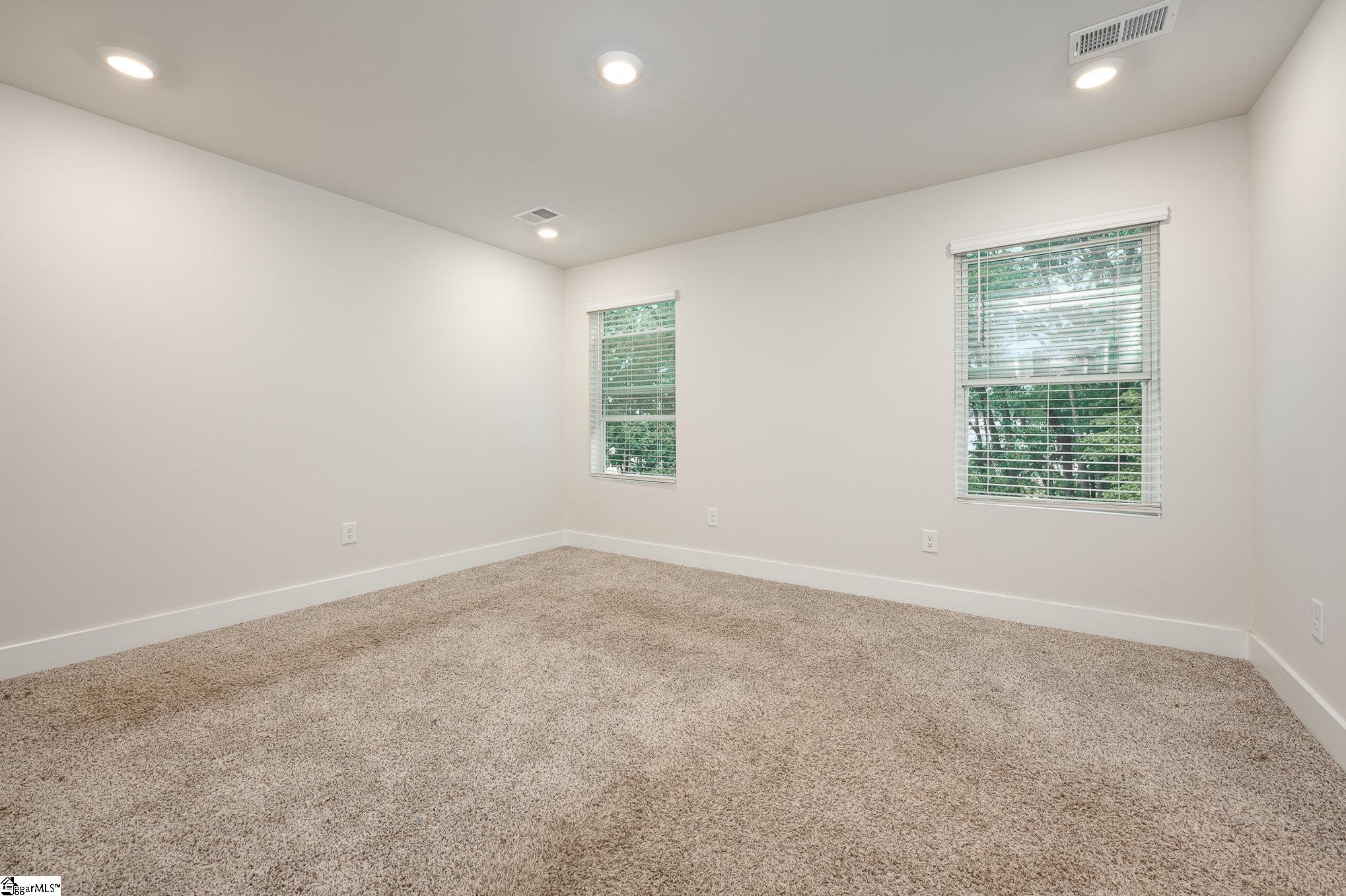 417 Windsinger Lane Greer, SC 29650 - Photo 12 of 25 Gallery Image 12