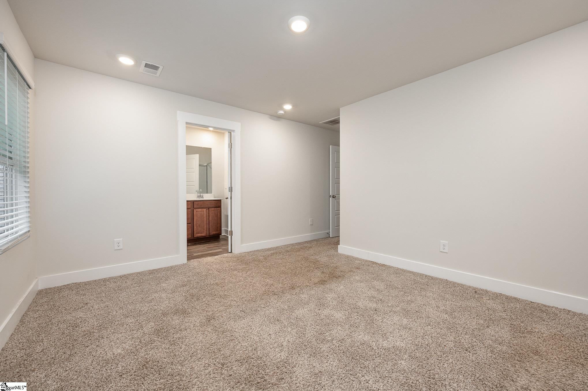 417 Windsinger Lane Greer, SC 29650 - Photo 13 of 25 Gallery Image 13