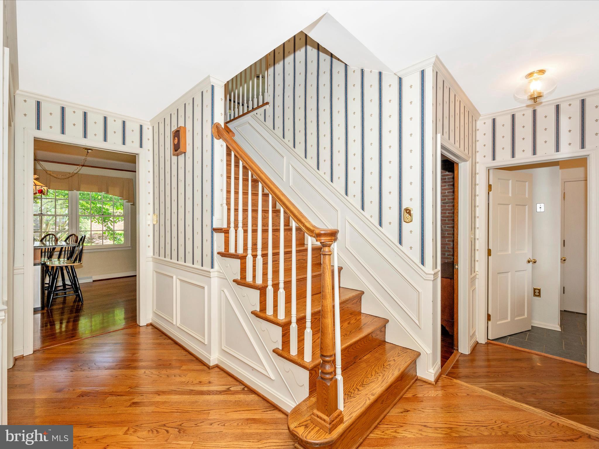 8116 Clearfield Road Frederick, MD 21702 - Photo 4 of 51 Staircase