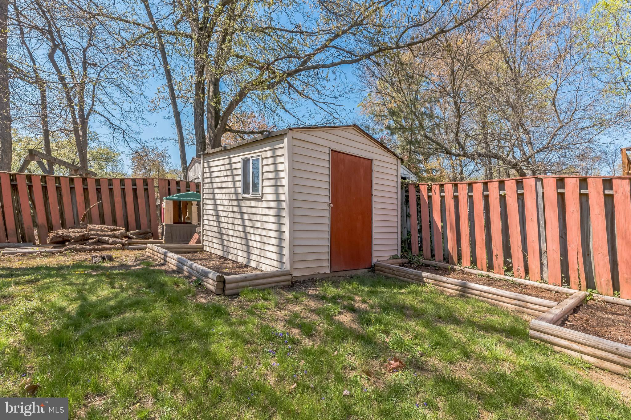 13106 North Point Lane Laurel, MD 20708 - Photo 29 of 30 a view of a back yard of the house