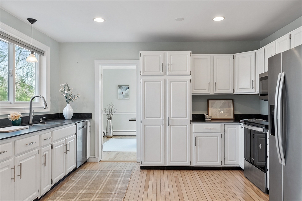 1 Roosevelt Drive Acton, MA 01720 - Photo 8 of 34