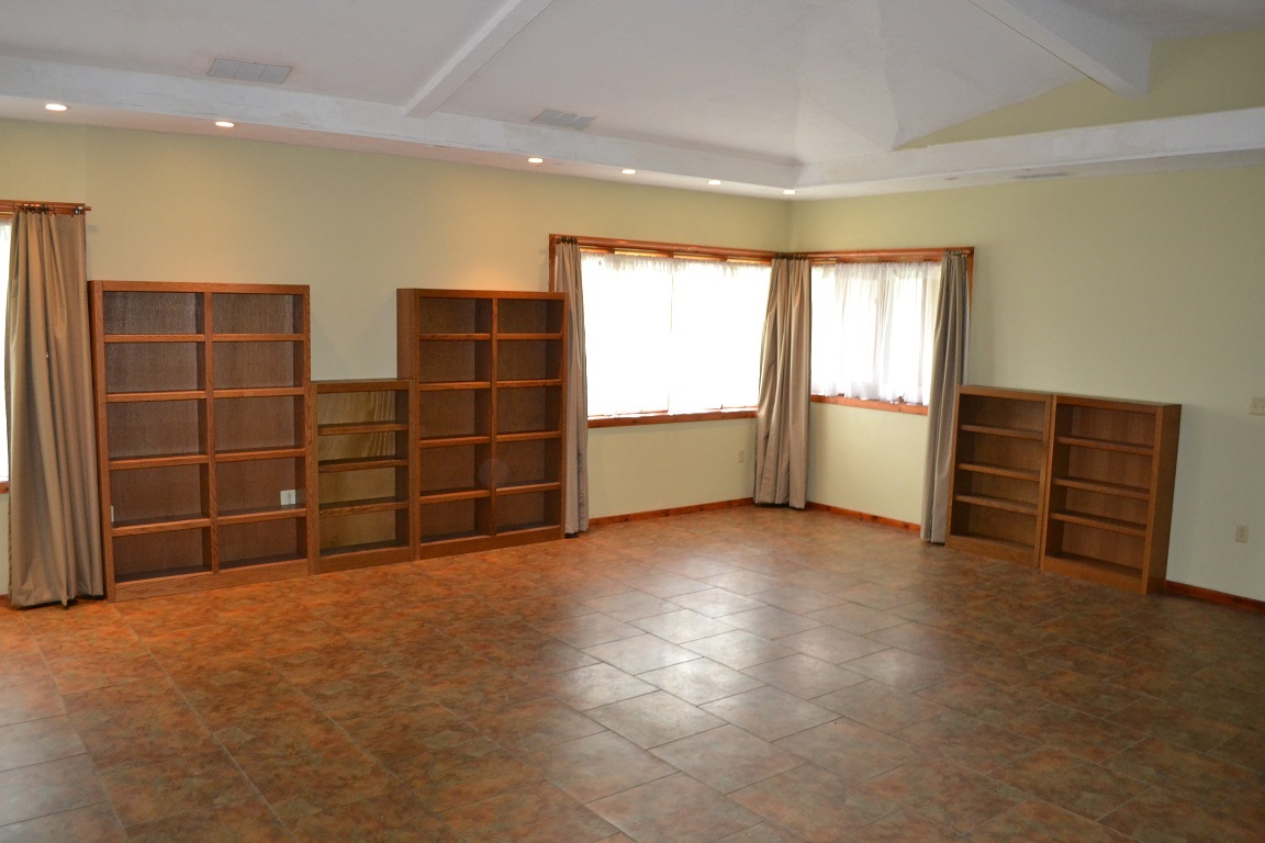 727 East Washington Center Road Fort Wayne, IN 46825 - Photo 15 of 28 Gallery Image 15