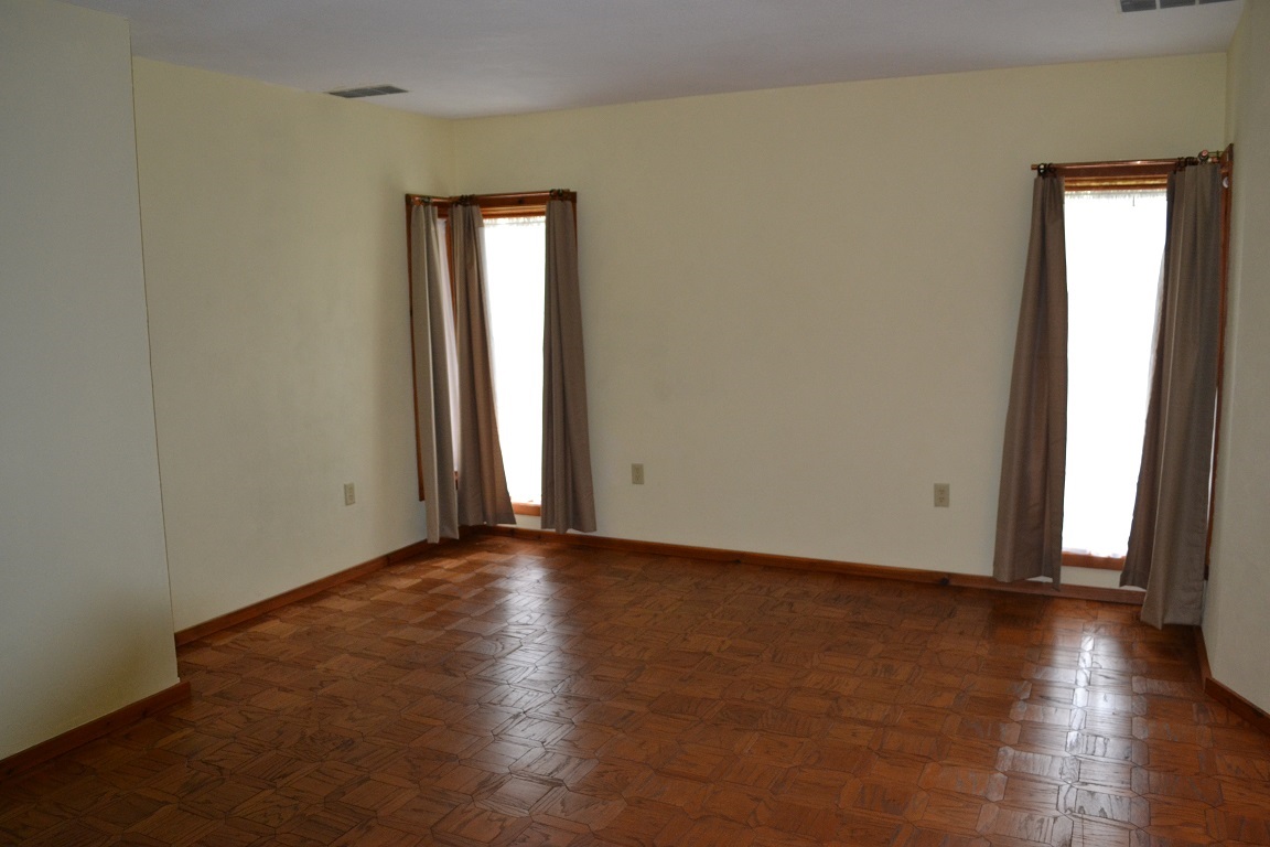 727 East Washington Center Road Fort Wayne, IN 46825 - Photo 18 of 28 Gallery Image 18