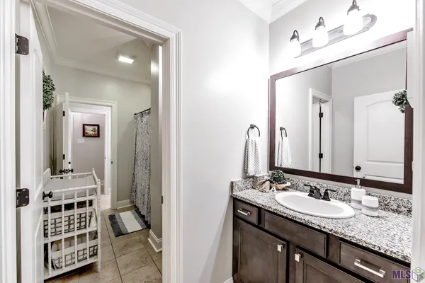 $299,900 | 149 Magnolia Bluff Drive, Gray, LA 70359