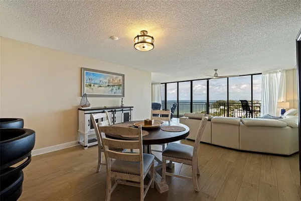 $6,000 | 7650 Bayshore Drive, Unit 1005, Treasure Island, FL 33706