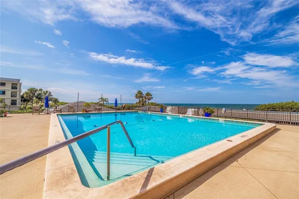 $6,000 | 7650 Bayshore Drive, Unit 1005, Treasure Island, FL 33706