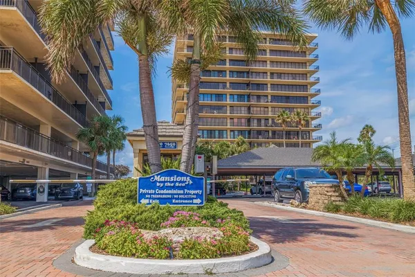 $6,000 | 7650 Bayshore Drive, Unit 1005, Treasure Island, FL 33706
