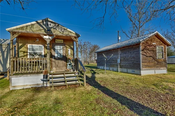 $650 | 320 Gulf Avenue, Unit A, Caldwell, TX 77836