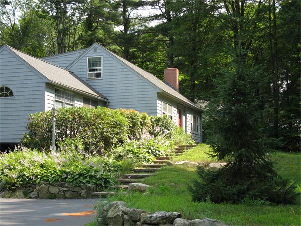 404 Concord Road Sudbury, MA 01776 - Photo 3 of 22 Gallery Image 3