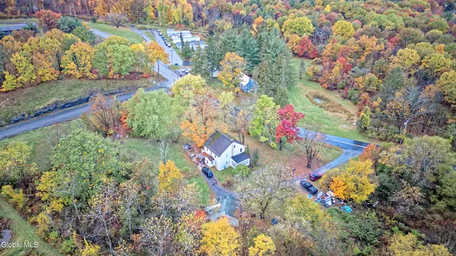 $299,900 | 496 County Route 7, Nassau, NY 12123